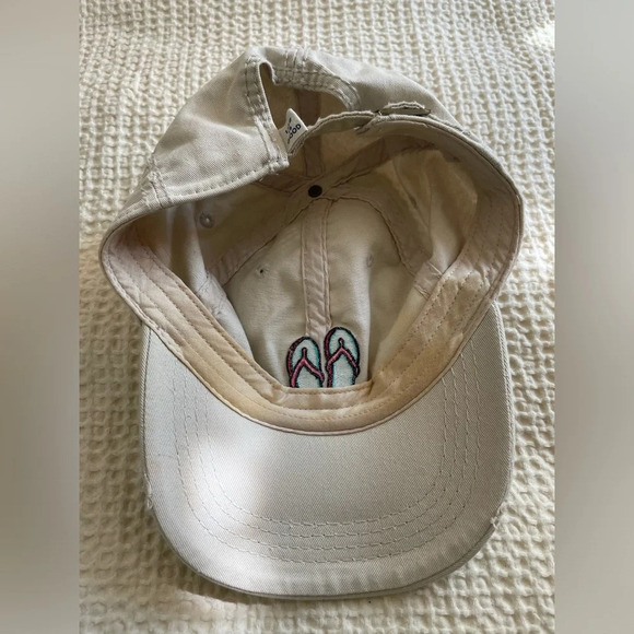 Life is Good Tan Baseball Cap with Blues Flip Flops - Picture 4 of 6